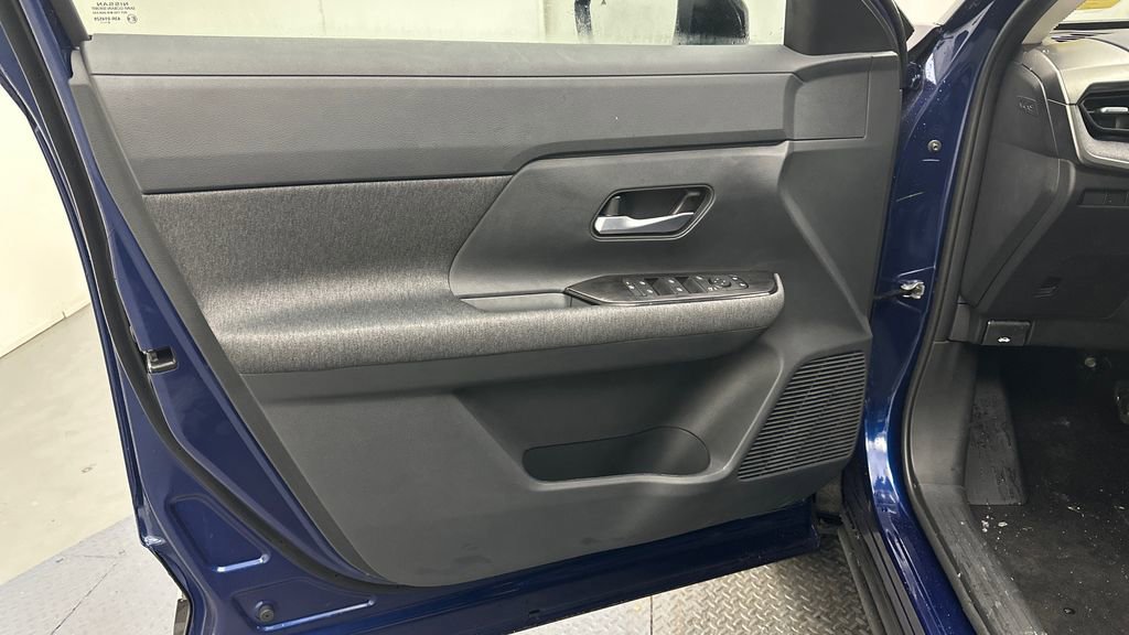 New 2026 Nissan Kicks SV w/ Cold Weather Package image 15