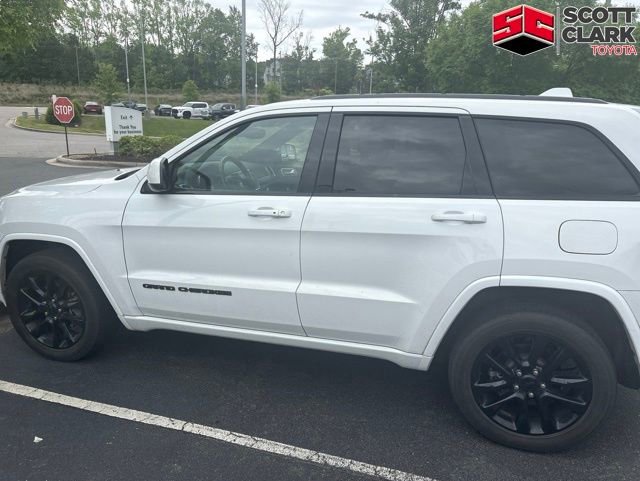 Used 2020 Jeep Grand Cherokee Altitude