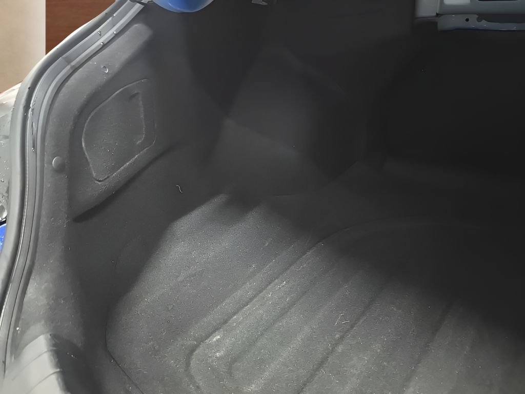 Certified 2025 Hyundai Elantra Limited FWD image 19