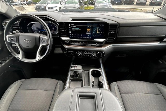 Used 2022 Chevrolet Silverado 1500 LT Trail Boss w/ Convenience Package II image 7