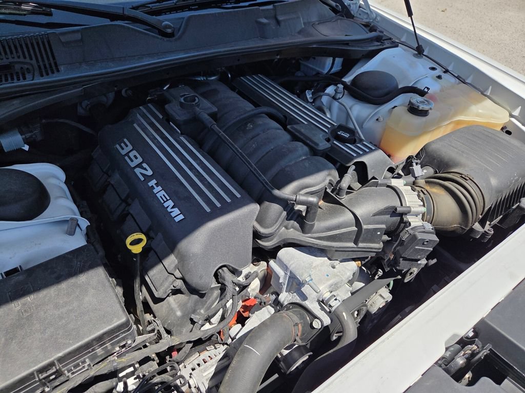 Used 2018 Dodge Challenger SRT RWD image 11