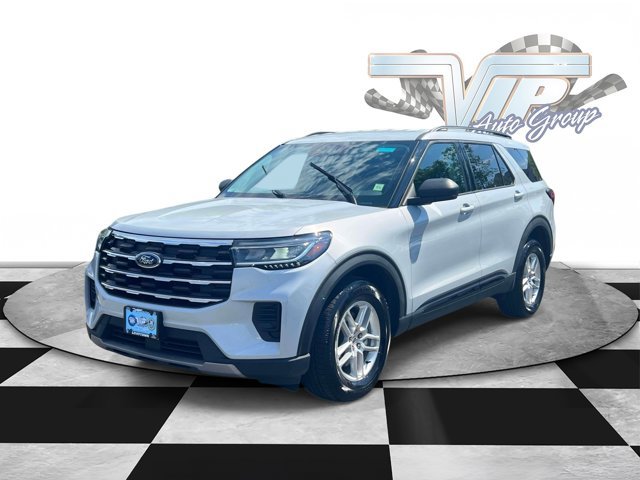 Used 2026 Ford Explorer Active AWD/4WD image 4