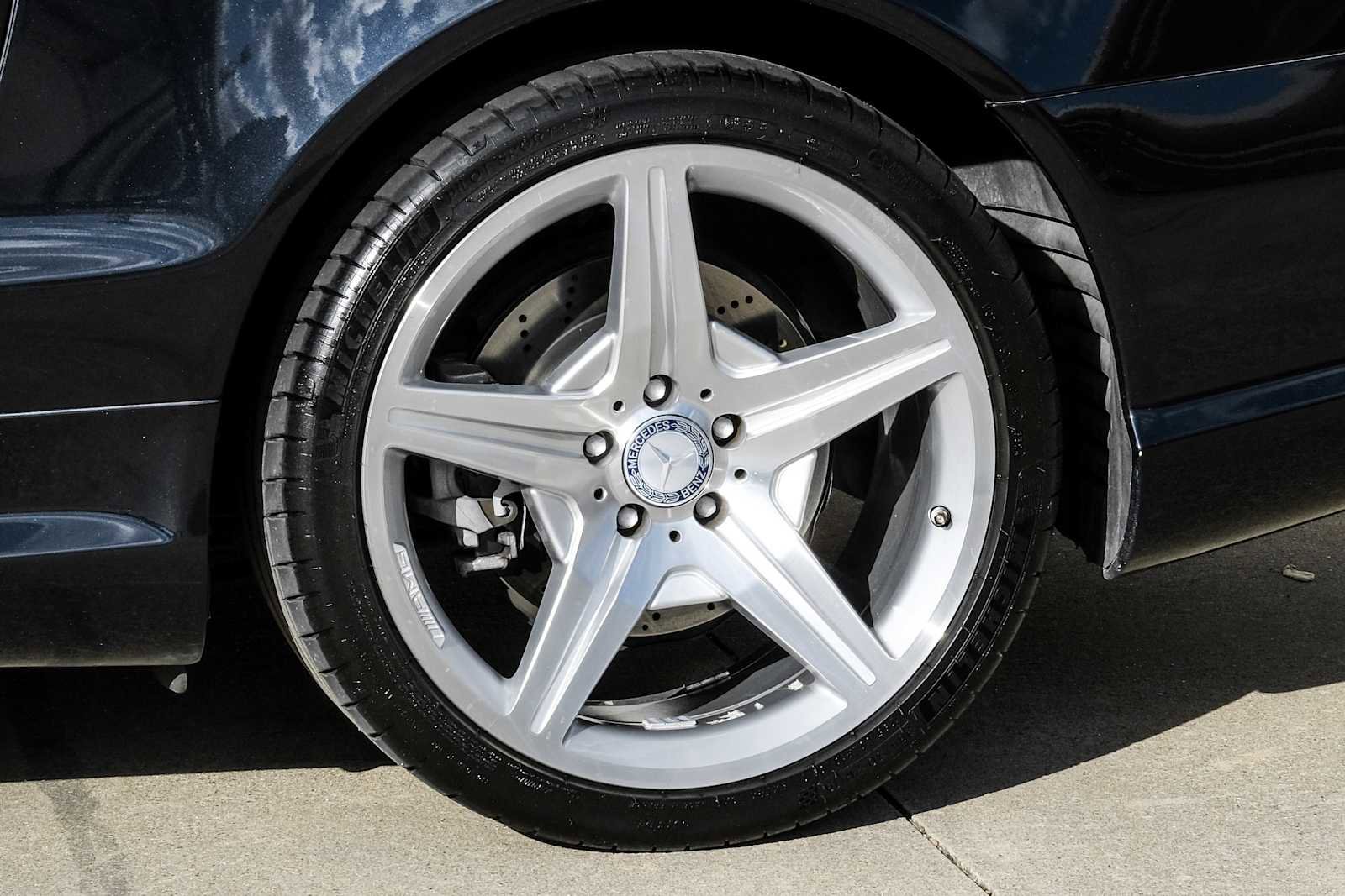 Used 2011 Mercedes-Benz SL 550 image 48