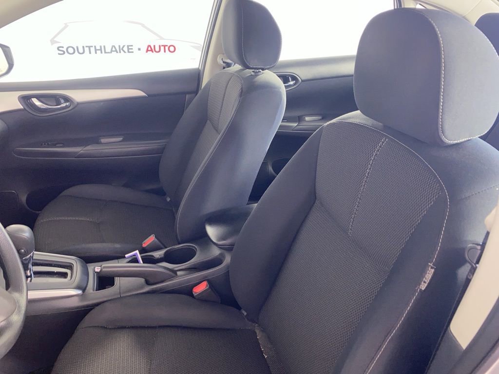 Used 2016 Nissan Sentra S image 11