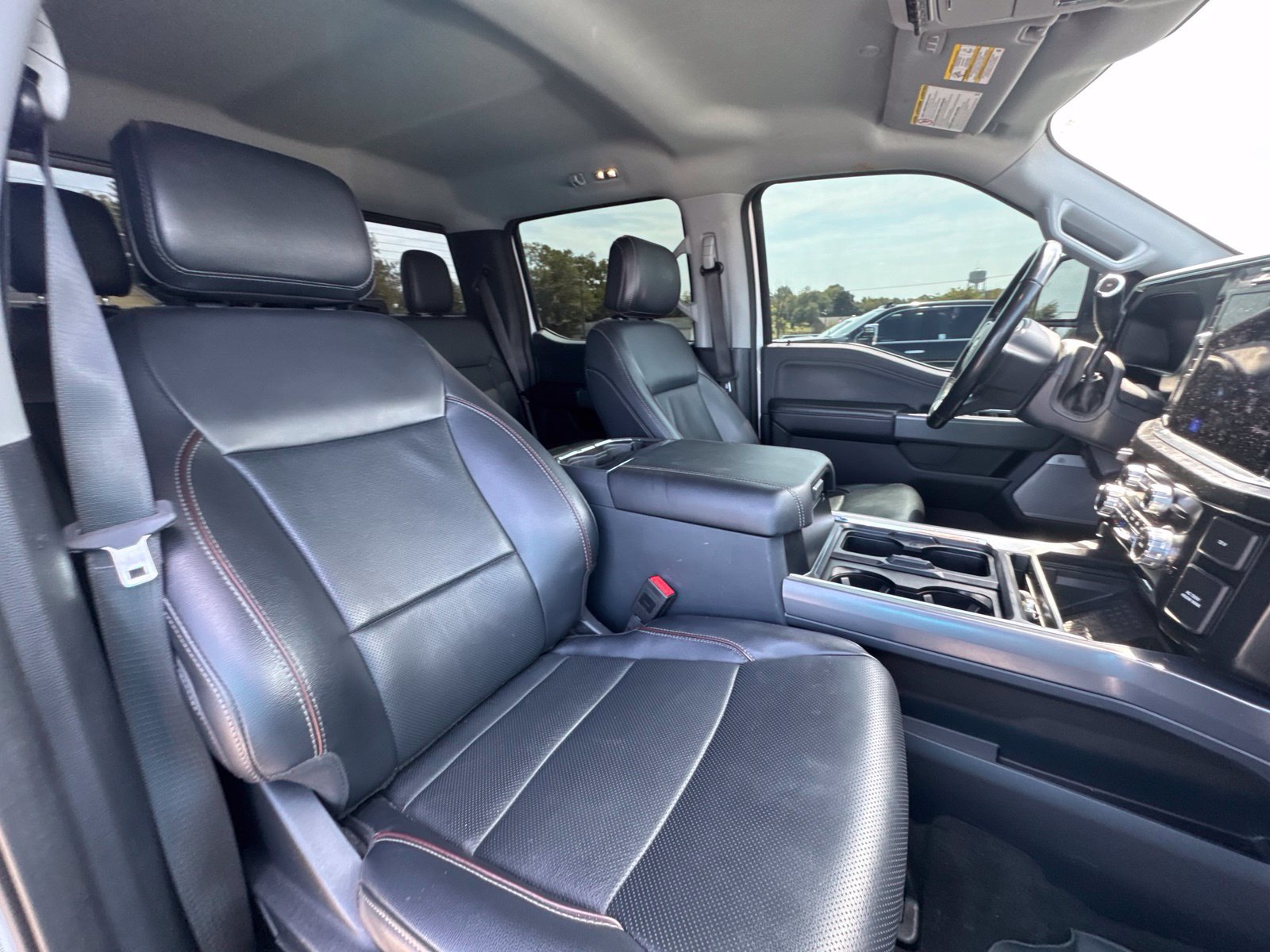 Used 2024 Ford F250 Lariat w/ Chrome Package AWD/4WD image 33