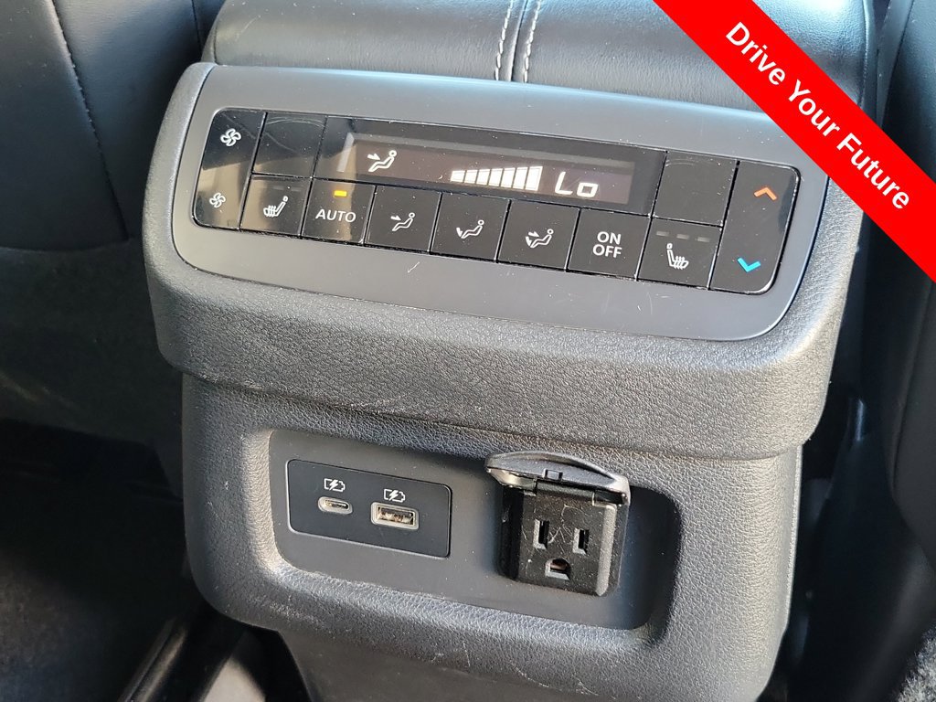Used 2022 Nissan Pathfinder Platinum w/ Cargo Package FWD image 25