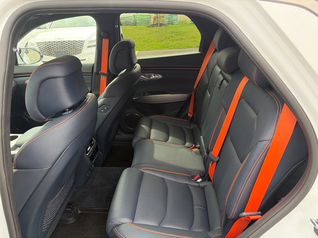 Certified 2026 Genesis GV70 2.5T Sport Prestige AWD/4WD image 19
