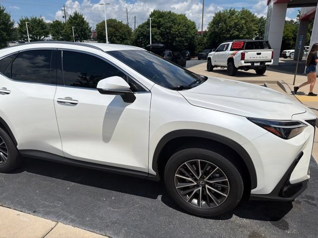 Used 2023 Lexus NX 250 FWD w/ Towing Package (2000 Lbs) image 19