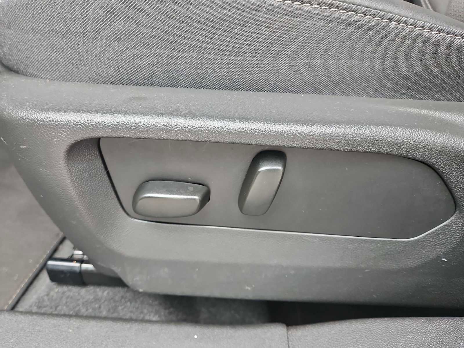 Used 2023 Buick Envision Preferred image 18