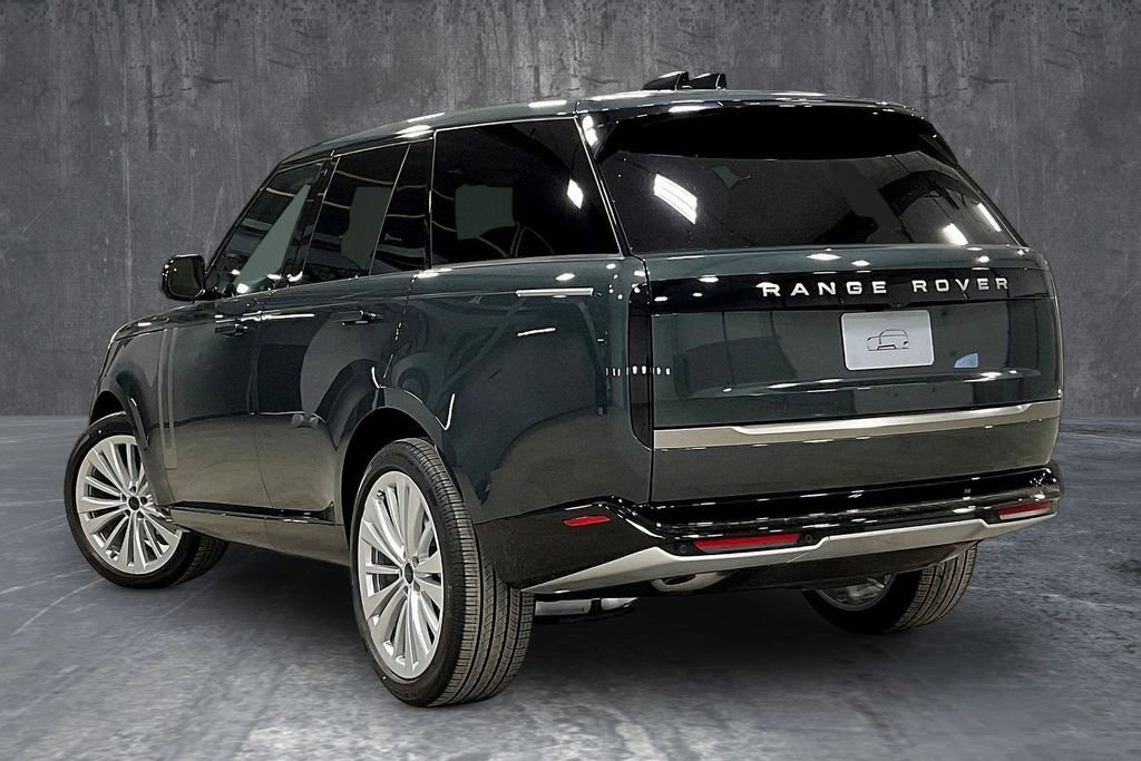 New 2026 Land Rover Range Rover SE image 3