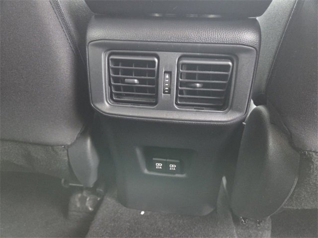 Used 2021 Toyota RAV4 XLE image 10