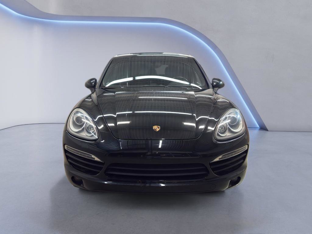 Used 2013 Porsche Cayenne Diesel image 2