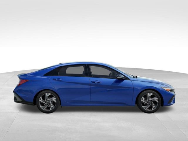 New 2025 Hyundai Elantra SEL image 7