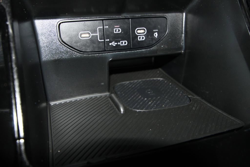 Used 2025 Kia Sorento SX image 18