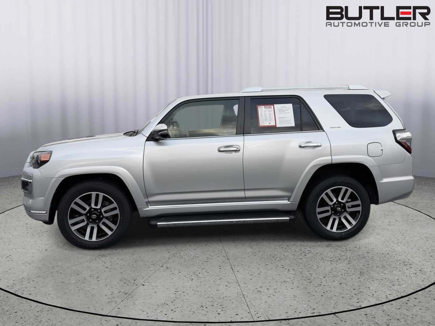 Certified 2022 Toyota 4Runner Limited AWD/4WD image 3