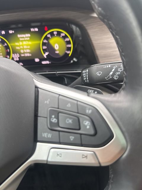 Used 2024 Volkswagen Atlas SEL Premium R-Line image 24