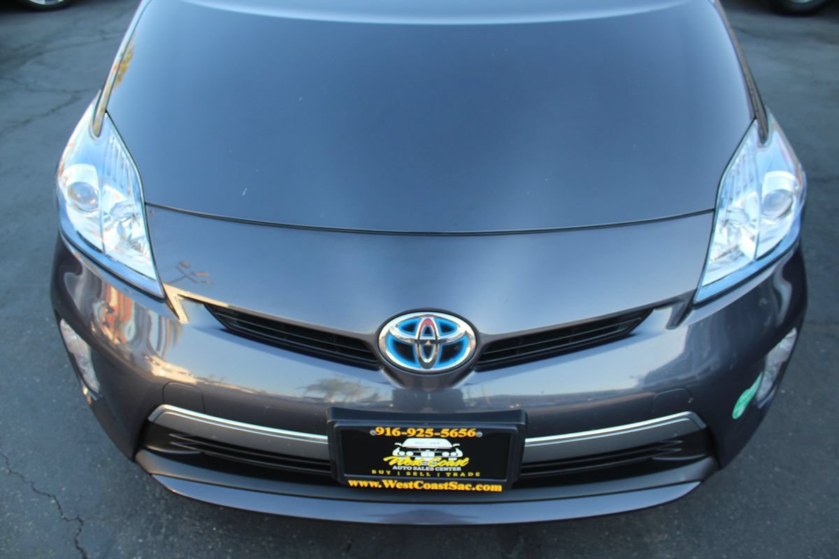Used 2015 Toyota Prius Prime Plug-In Hybrid FWD image 9