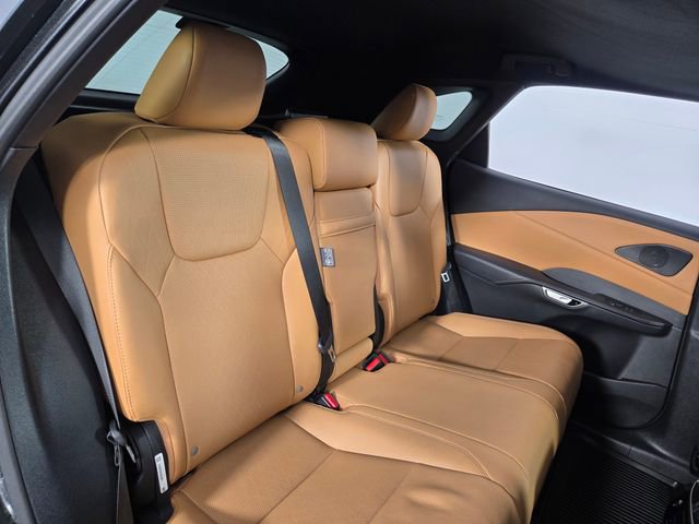 Used 2023 Lexus RX 350 w/ Accessory Package (Z1) image 17