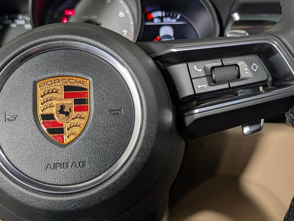 New 2026 Porsche Macan image 37