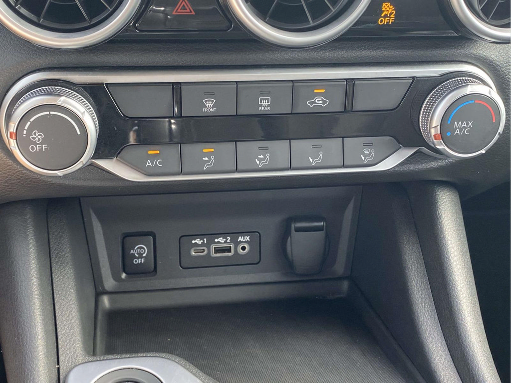 Used 2025 Nissan Sentra SV FWD image 27