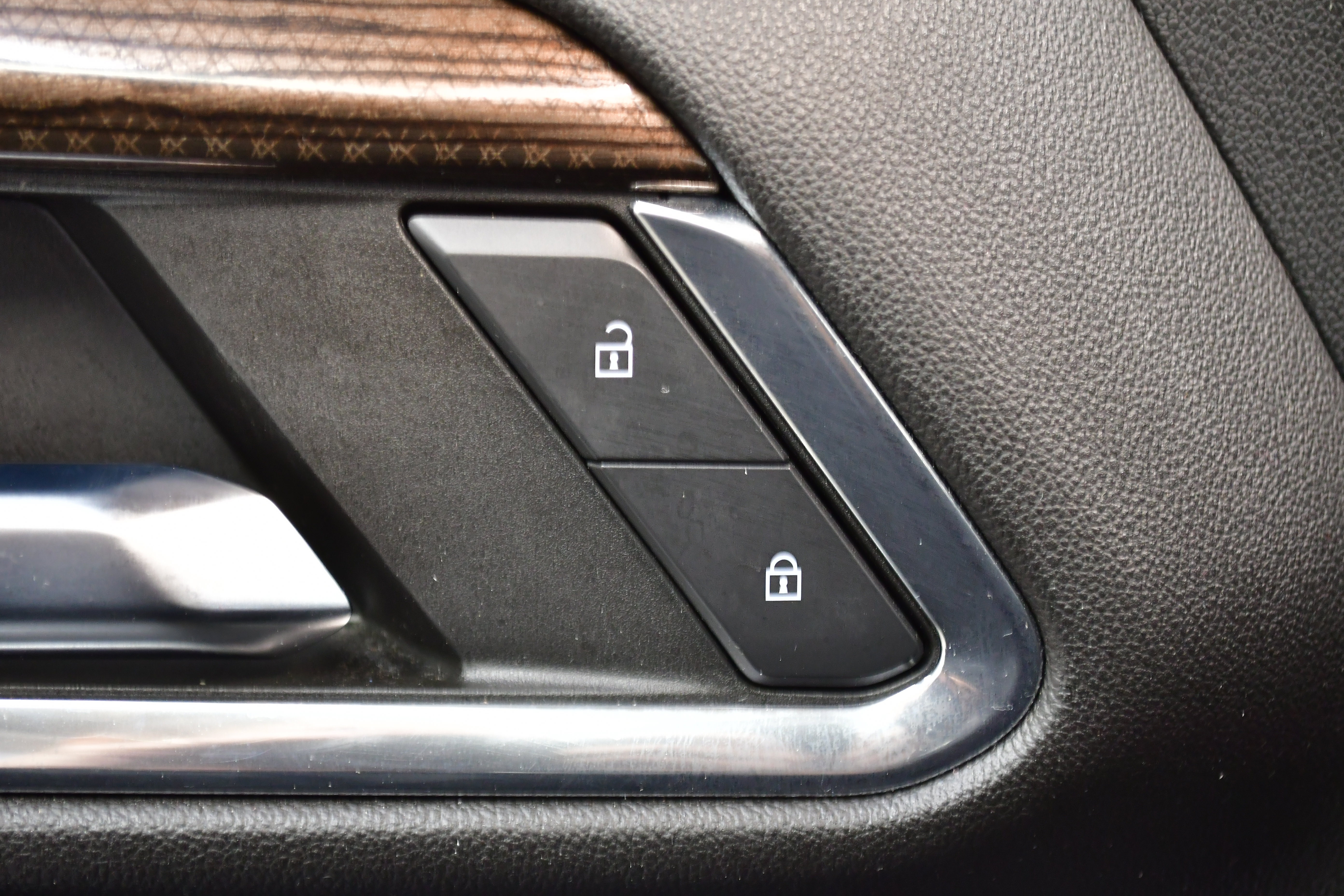 Used 2023 RAM 1500 Classic SLT w/ Trailer & Traction Group image 22