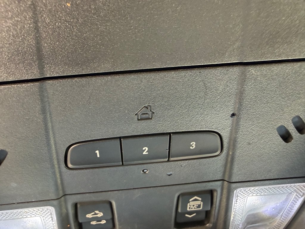 Used 2019 Chevrolet Blazer RS FWD image 21