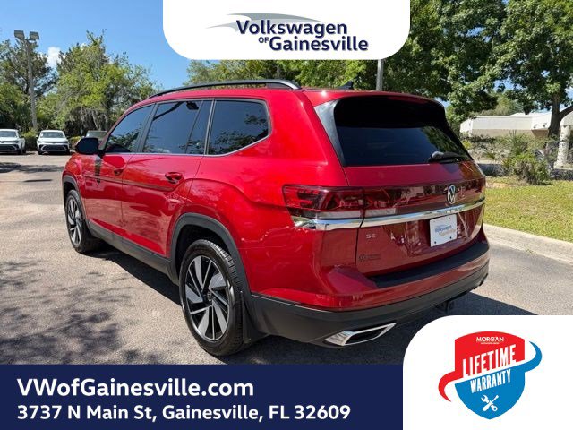 Certified 2024 Volkswagen Atlas SE w/ Panoramic Sunroof Package FWD image 4