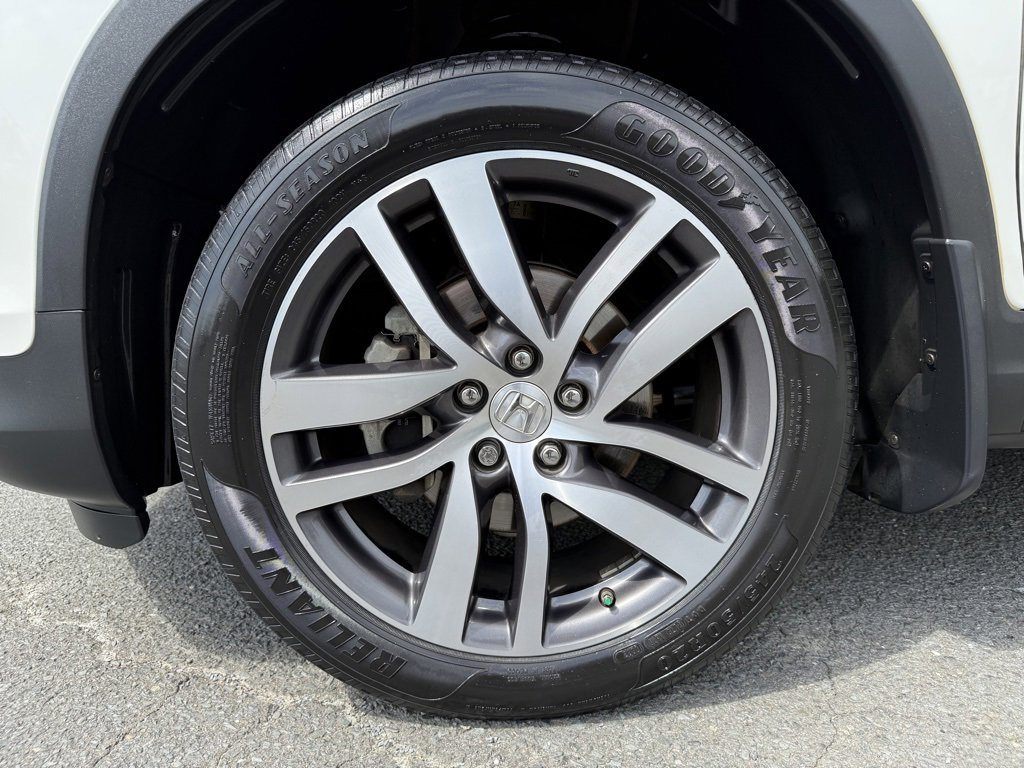 Used 2018 Honda Pilot Touring image 12