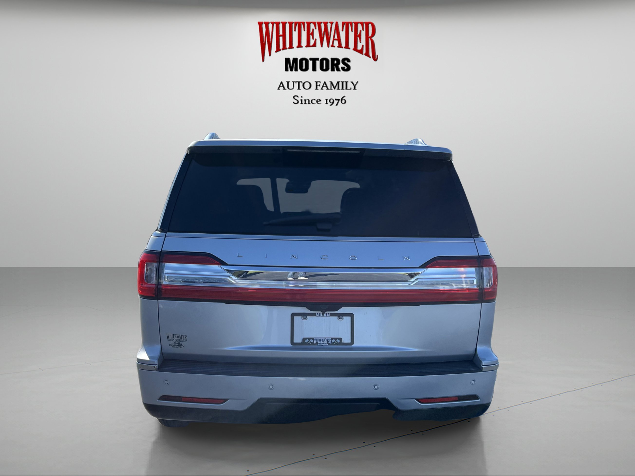 Used 2019 Lincoln Navigator Reserve image 4