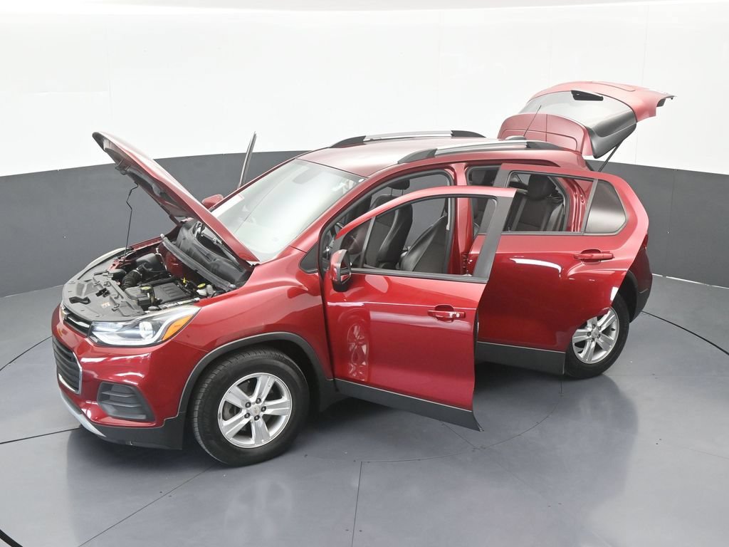 Used 2021 Chevrolet Trax LT w/ LT Convenience Package FWD image 61
