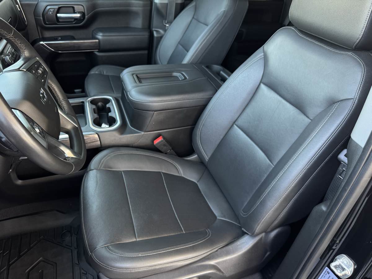 Used 2022 Chevrolet Silverado 3500 LTZ w/ LTZ Plus Package image 17