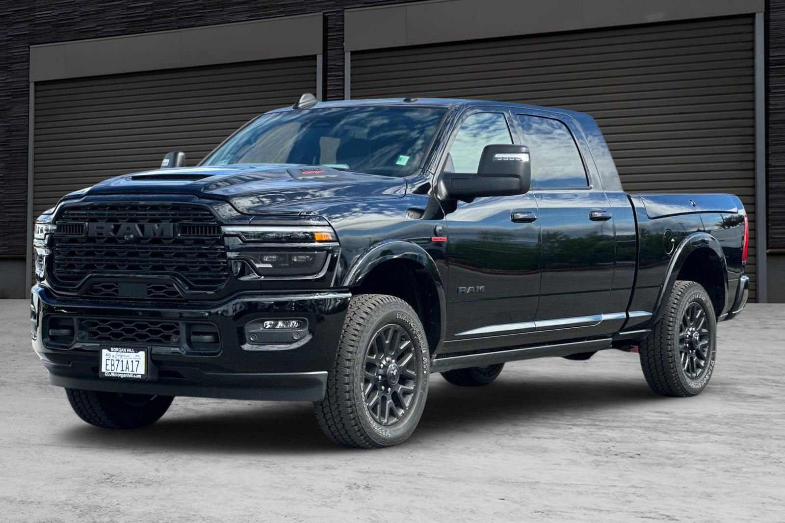 Used 2025 RAM 3500 Limited image 9