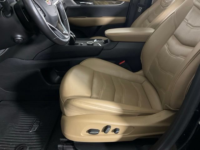 Used 2020 Cadillac XT6 Premium Luxury w/ Platinum Package AWD/4WD image 26