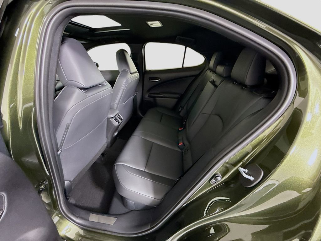 New 2026 Lexus UX 300h FWD image 22