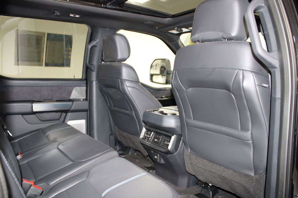 Used 2025 Ford F350 Platinum image 33