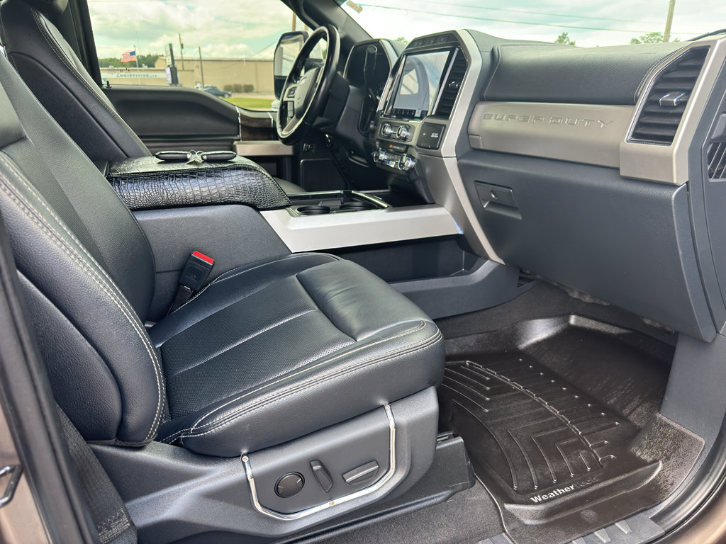 Used 2022 Ford F350 Lariat w/ Lariat Ultimate Package AWD/4WD image 24