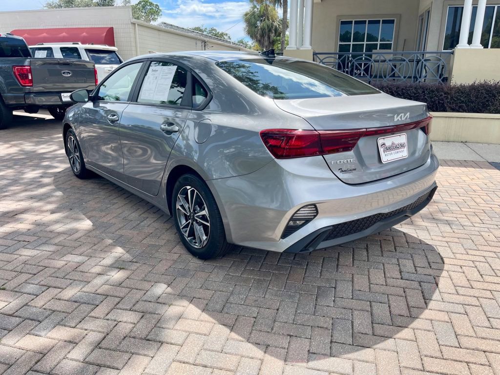 Used 2024 Kia Forte LXS image 3