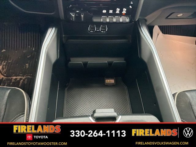 Used 2024 RAM 3500 Laramie w/ Night Edition image 38
