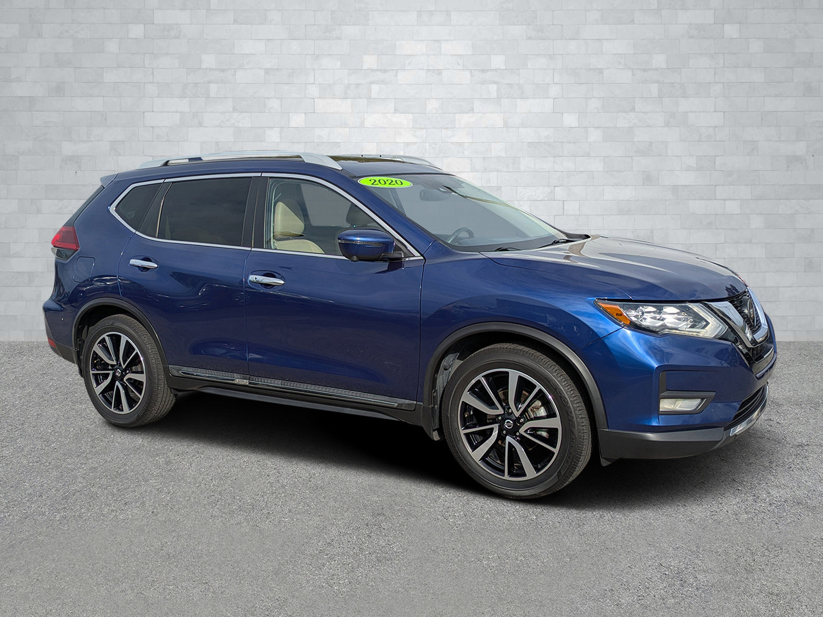 Used 2020 Nissan Rogue SL w/ Premium Package image 1