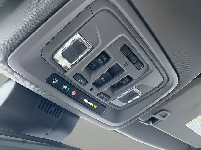 Certified 2022 Chevrolet Silverado 1500 LTZ w/ LTZ Premium Package image 21