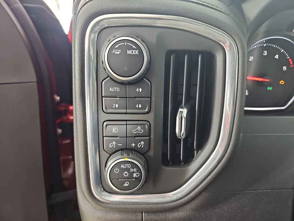 Certified 2022 Chevrolet Silverado 2500 LTZ w/ LTZ Plus Package AWD/4WD image 30