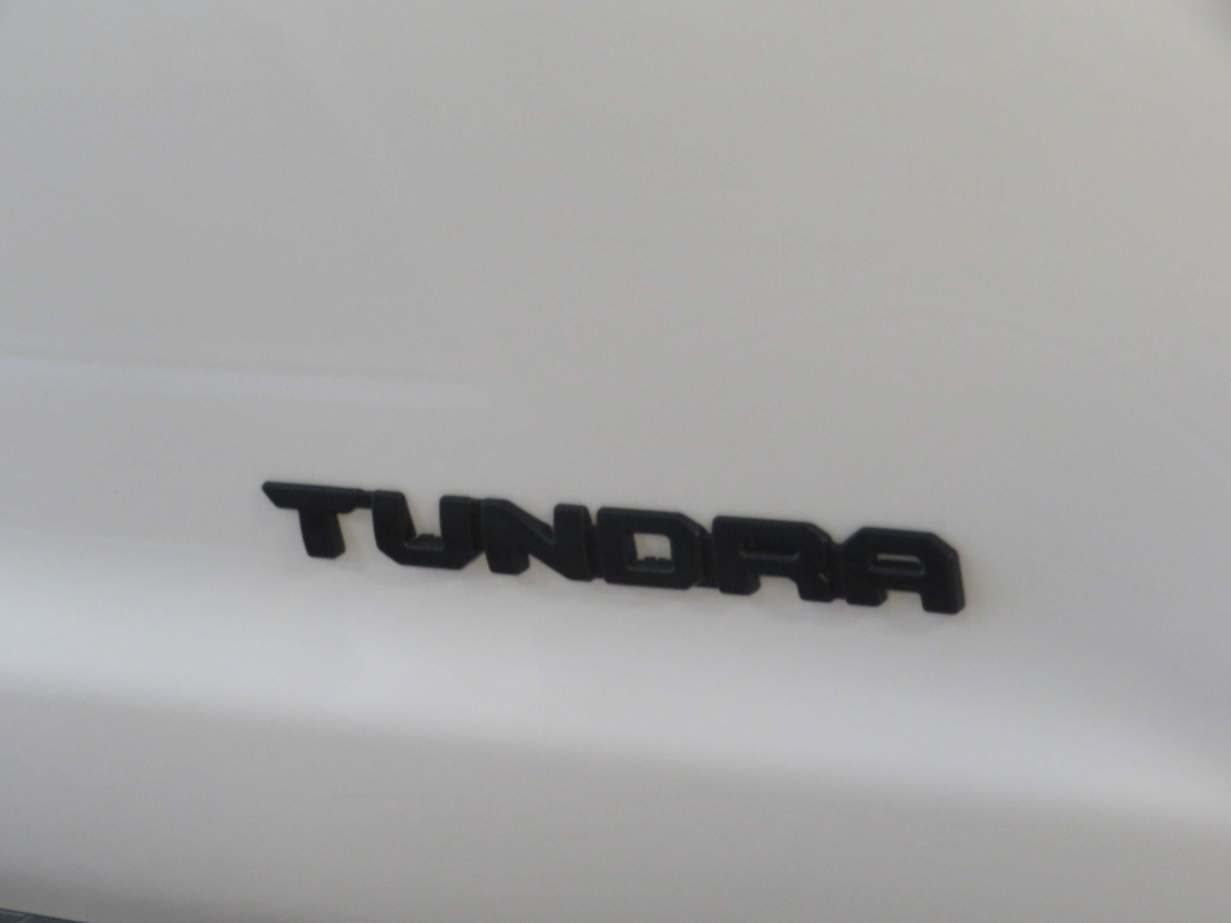 Used 2018 Toyota Tundra SR5 w/ SR5 Upgrade Package AWD/4WD image 65