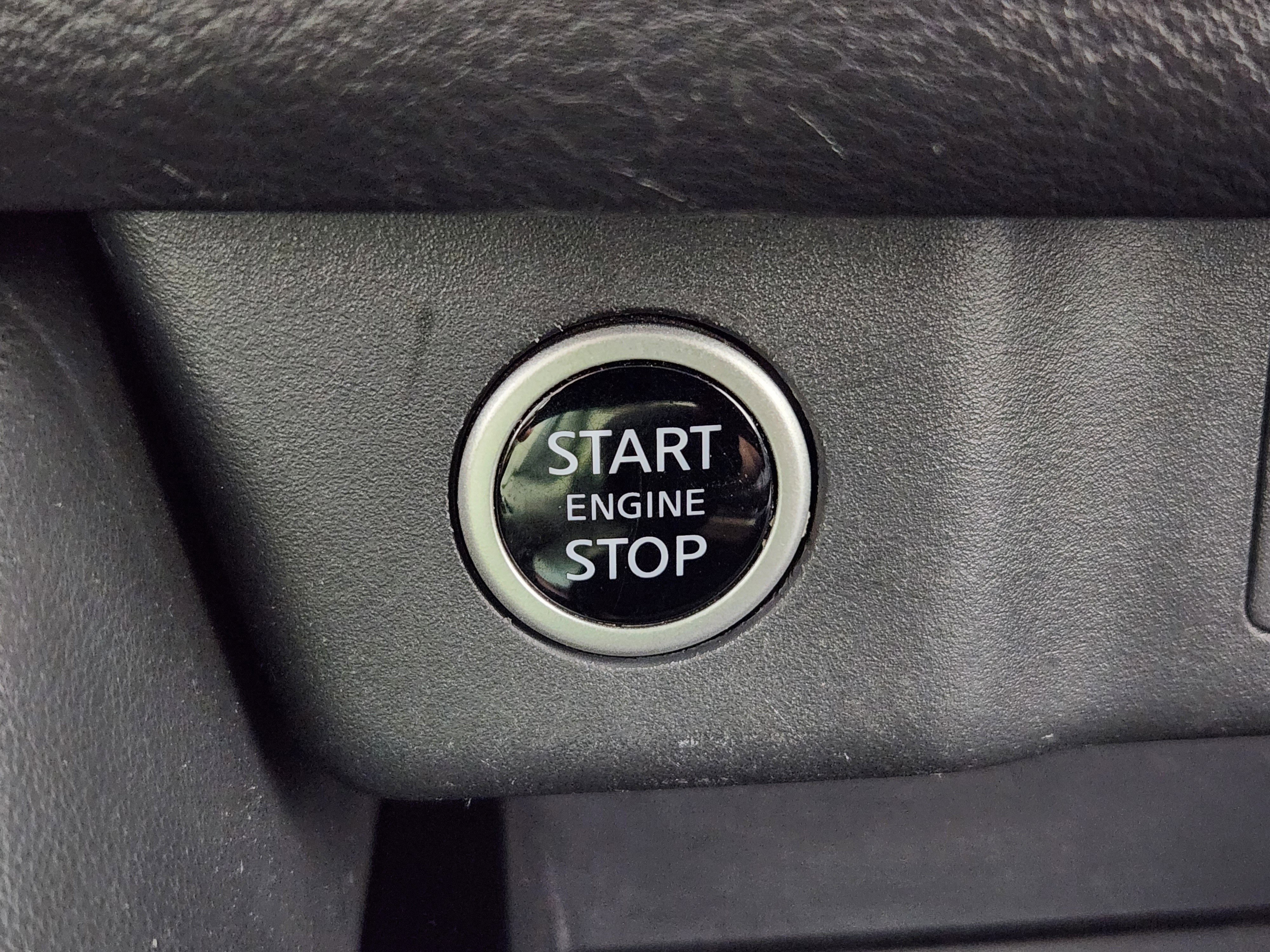 Used 2023 Nissan Rogue SL w/ SL Premium Package image 26