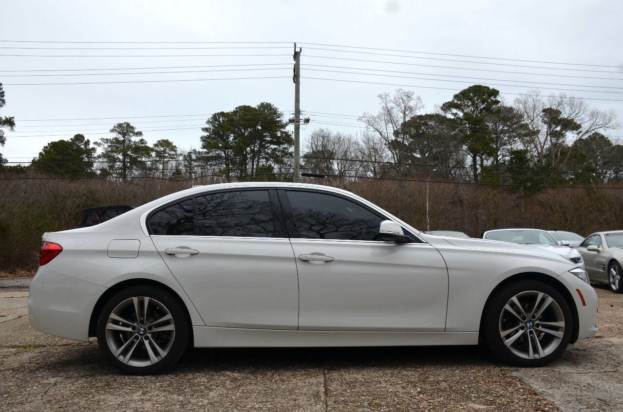 Used 2017 BMW 330i xDrive Sedan image 5