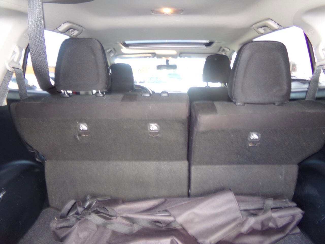 Used 2015 Toyota RAV4 XLE w/ Outdoor Package AWD/4WD image 20