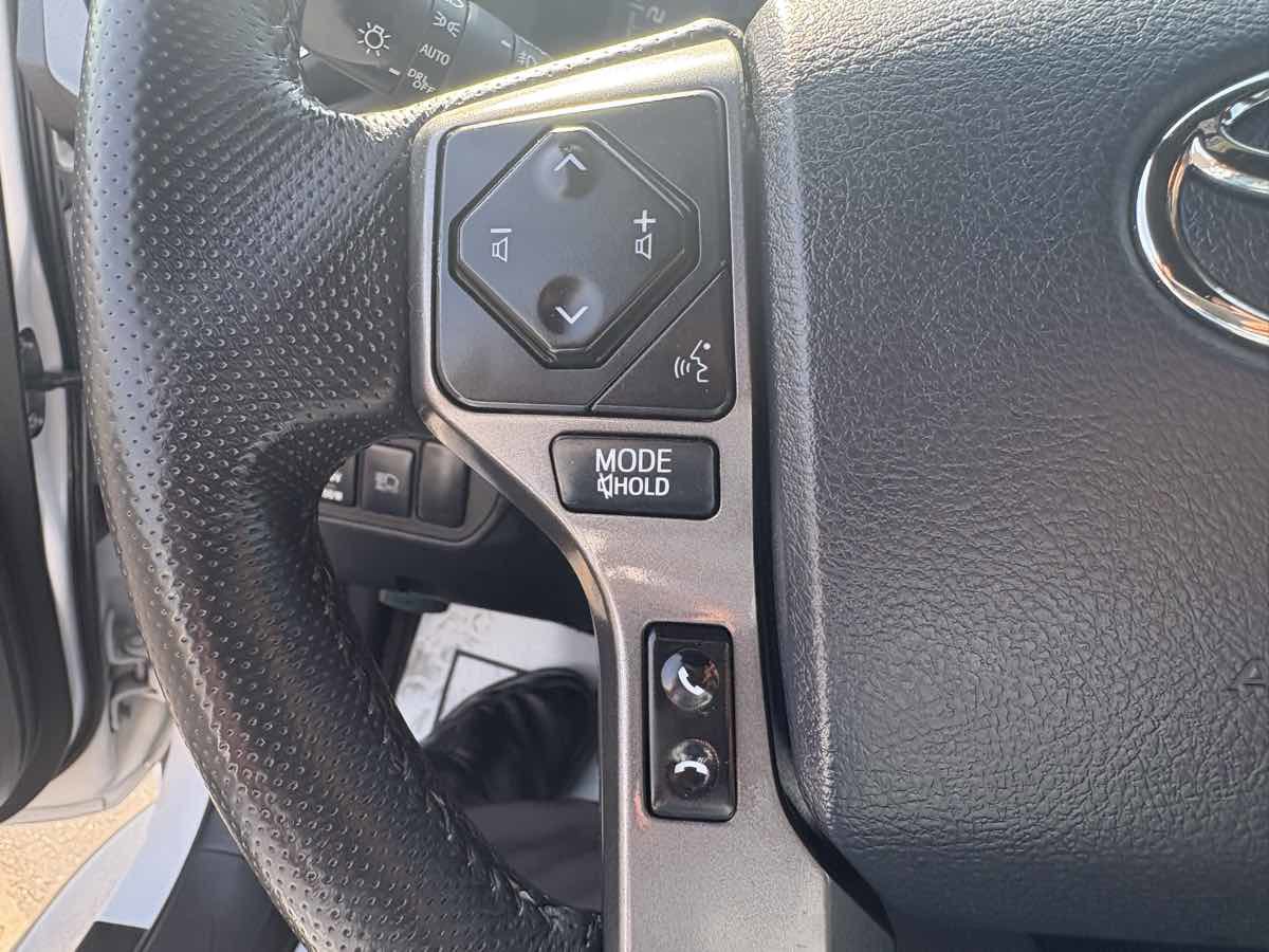 Used 2019 Toyota Tacoma TRD Sport image 36