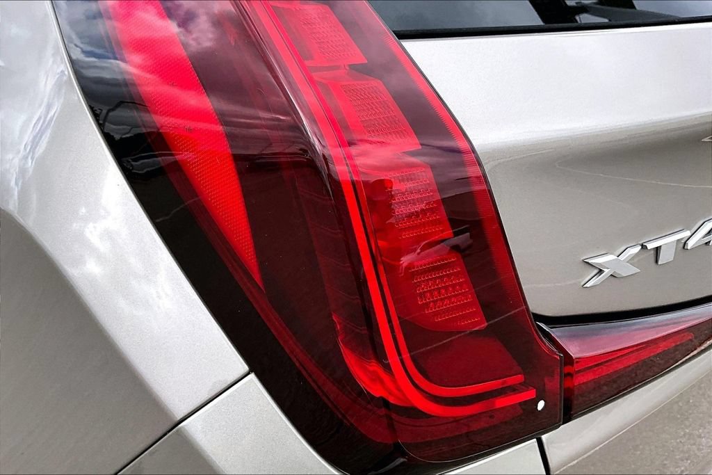 Used 2024 Cadillac XT4 Premium Luxury w/ Technology Package FWD image 32