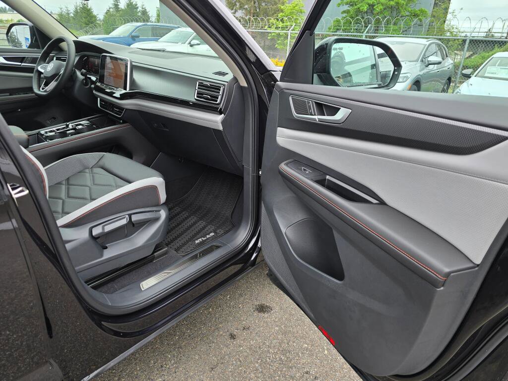 New 2026 Volkswagen Atlas Peak Edition AWD/4WD image 44