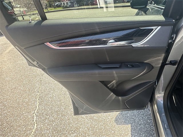 Used 2024 Cadillac XT6 Premium Luxury image 21