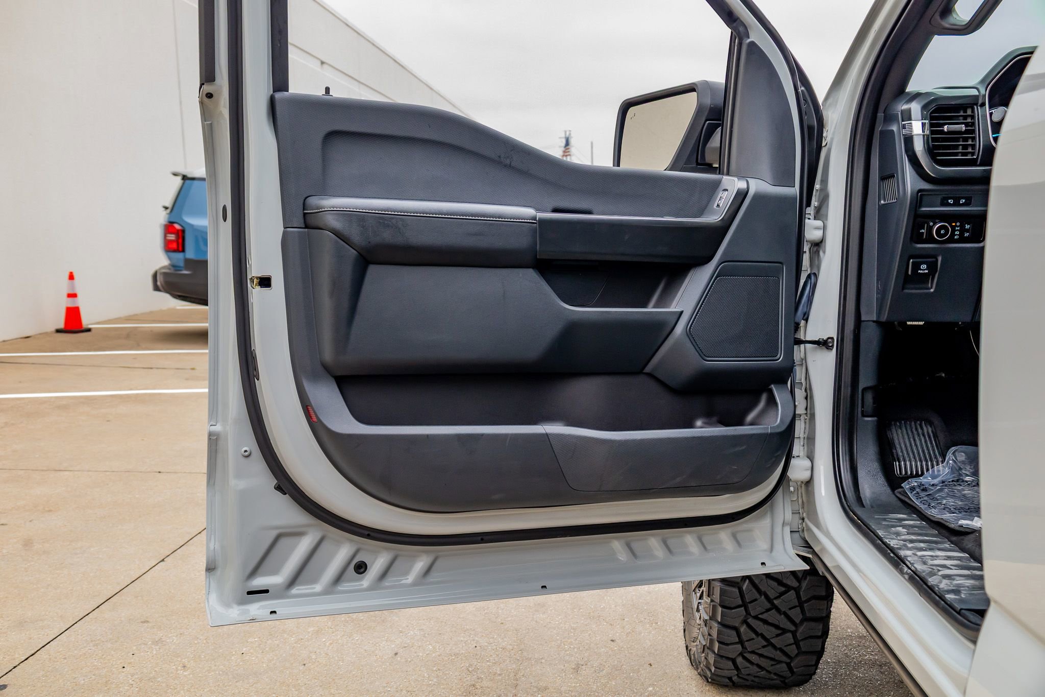 Used 2023 Ford F150 XL w/ STX Appearance Package RWD image 34